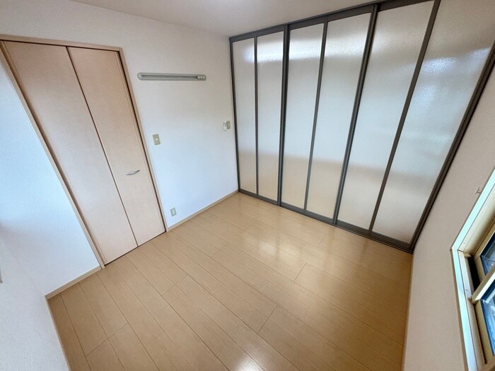 物件内観写真5　(居室)