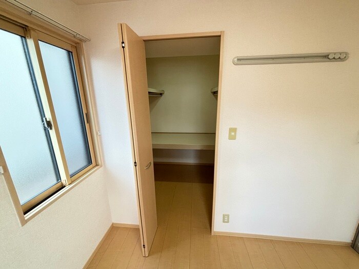 物件内観写真8　(収納)