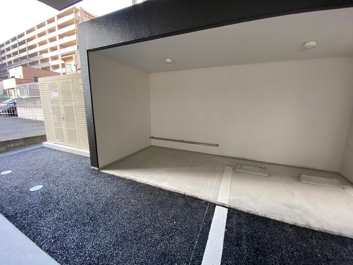物件外観写真5　(駐輪場)