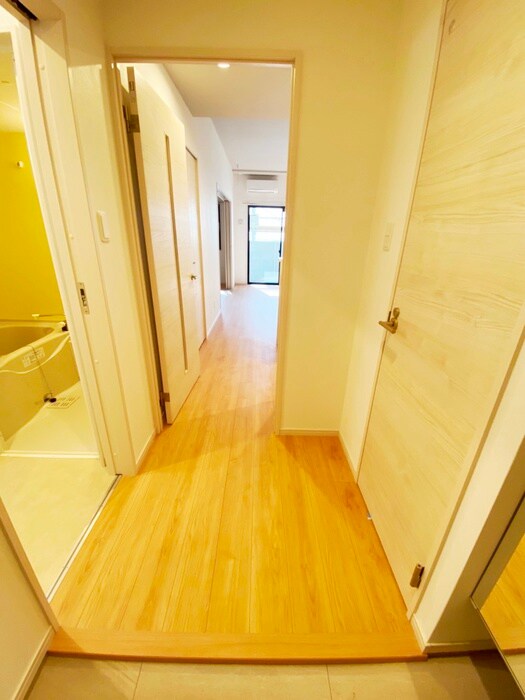 物件内観写真15　(廊下)