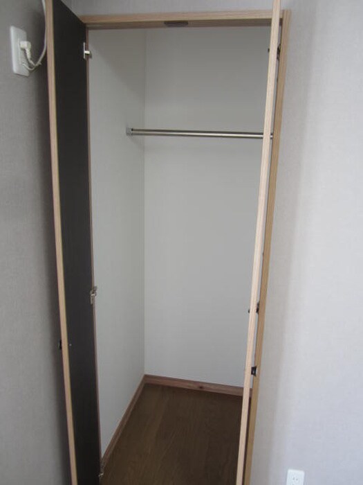 物件内観写真10　(収納)