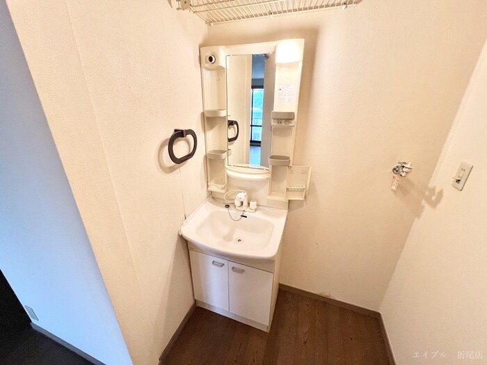 物件内観写真8　(洗面)