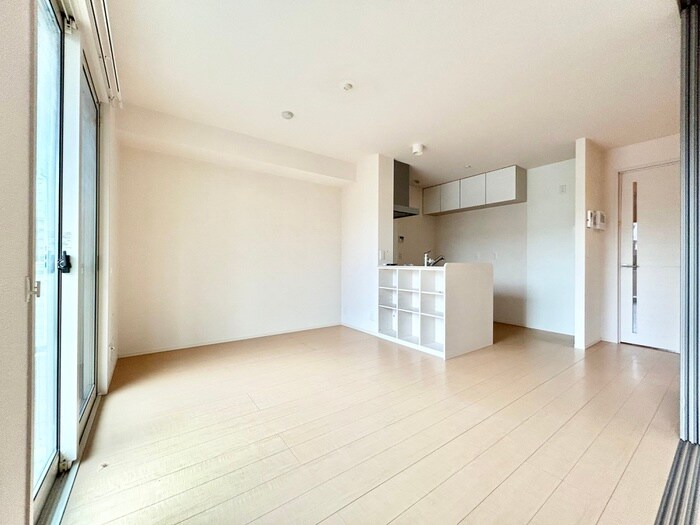 物件内観写真3　(居室)