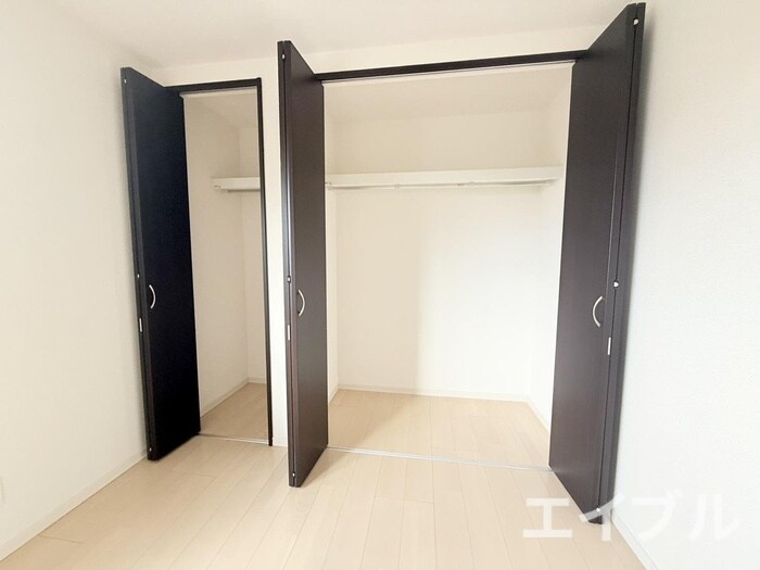 物件内観写真16　(収納)