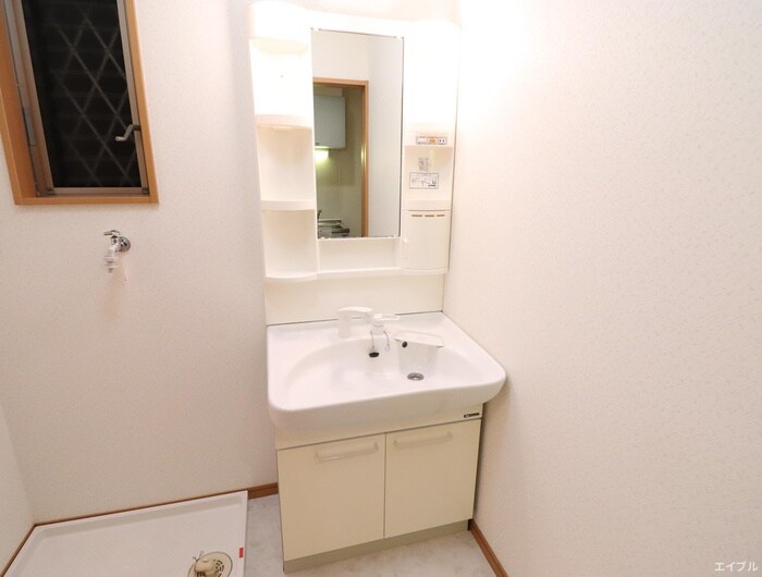 物件内観写真11　(洗面)