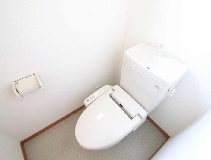 物件内観写真14　(トイレ)