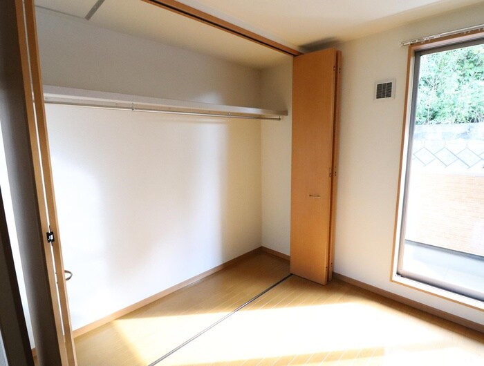 物件内観写真15　(収納)