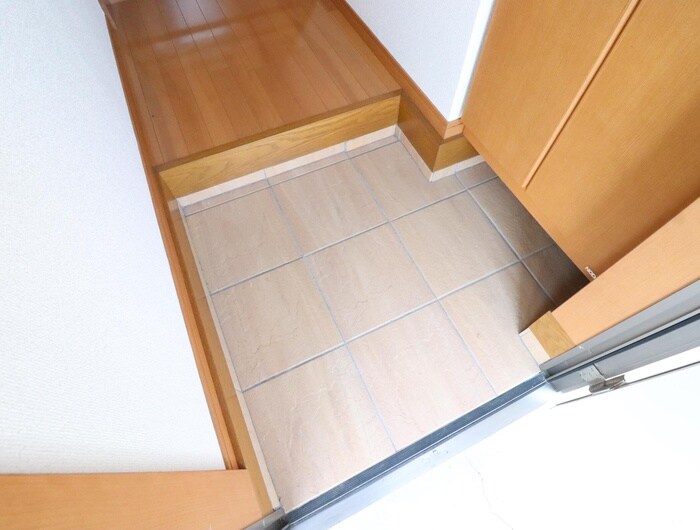 物件内観写真19　(玄関)