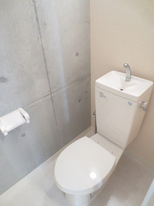 物件内観写真15　(トイレ)