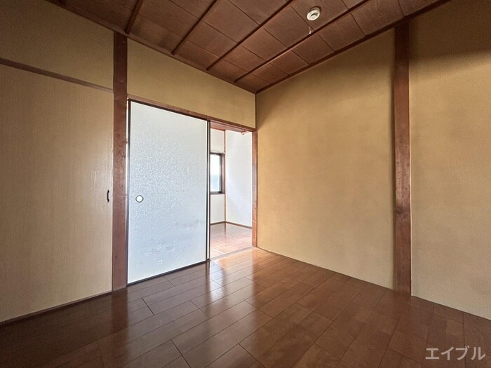 物件内観写真2　(居室)