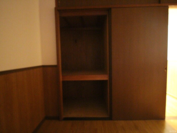 物件内観写真10　(収納)