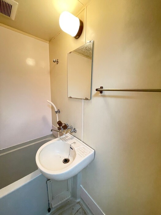 物件内観写真8　(洗面)