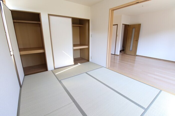 物件内観写真6　(収納)