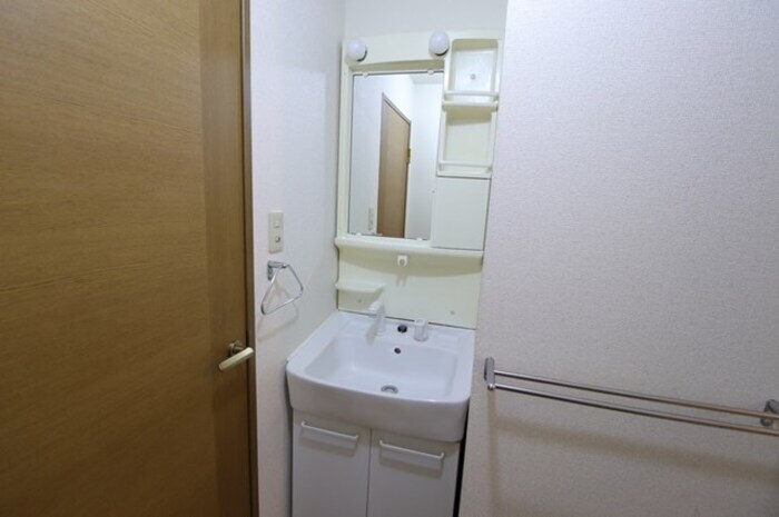 物件内観写真10　(洗面)