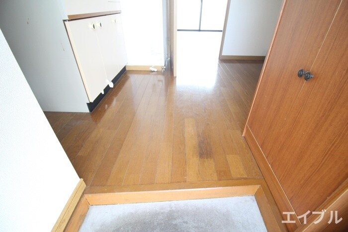 物件内観写真16　(廊下)