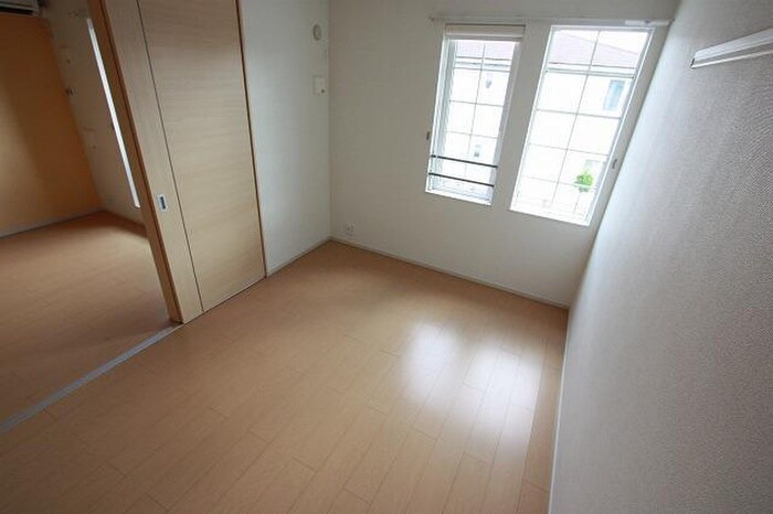 物件内観写真16　(内観写真)