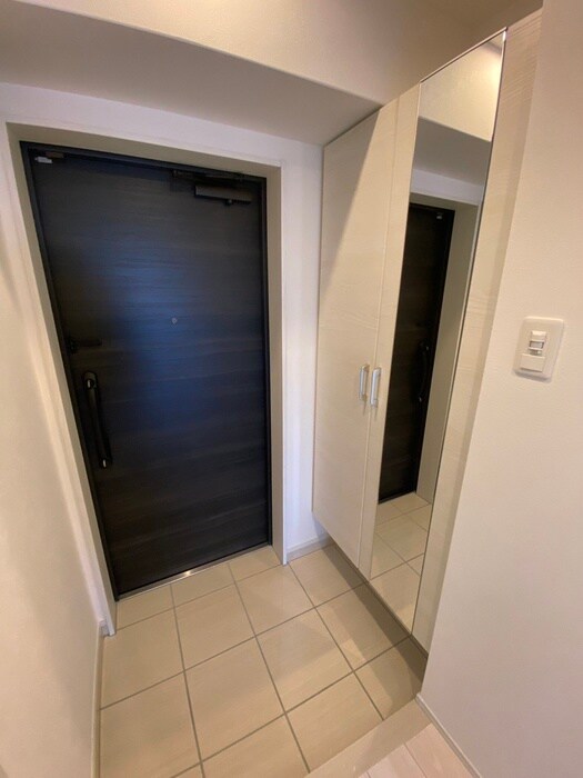 物件内観写真11　(玄関)