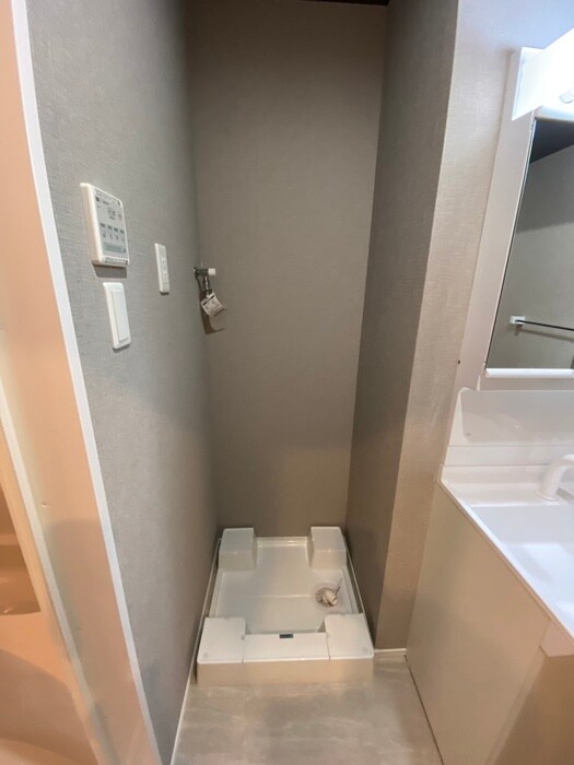 物件内観写真13　(洗濯機置場)