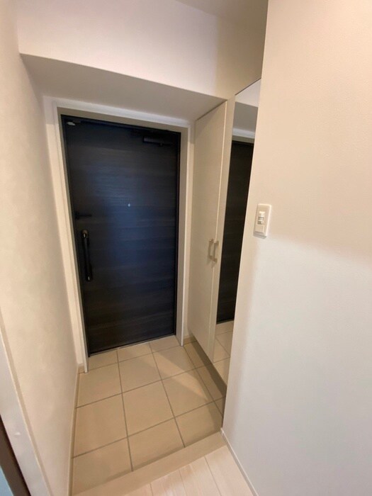 物件内観写真15　(玄関)