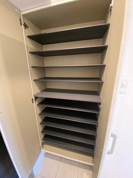 物件内観写真18　(靴箱)