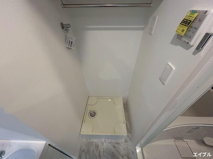 物件内観写真10　(洗濯機置場)