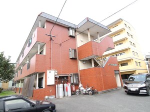 ピ－スフルおがた外観写真