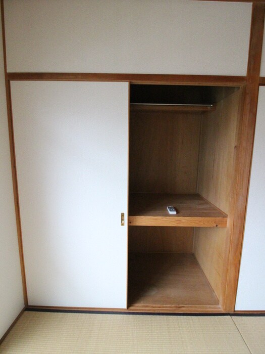 物件内観写真16　(収納)