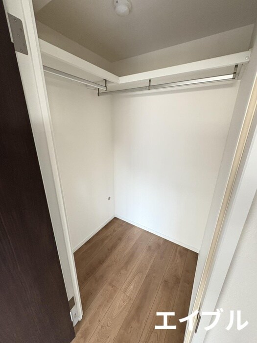 物件内観写真12　(収納)