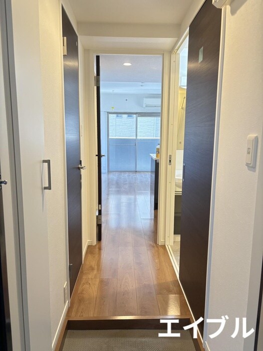 物件内観写真13　(玄関)