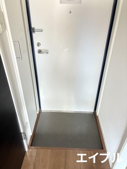 物件内観写真17　(玄関)
