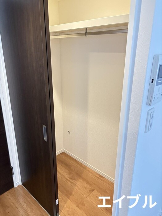 物件内観写真18　(収納)