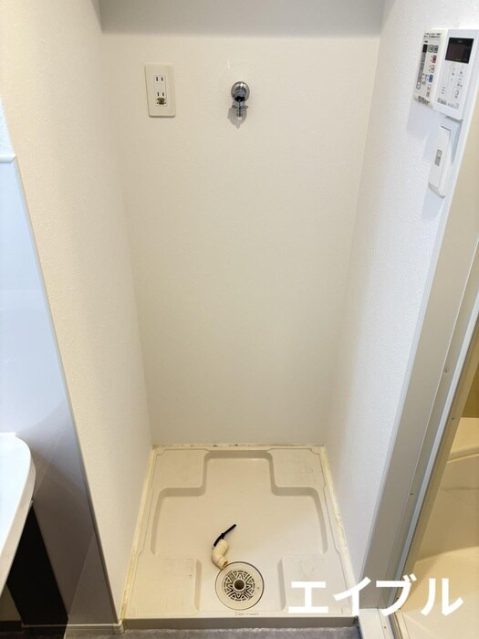 物件内観写真19　(洗濯機置場)