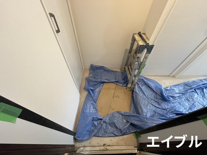 物件内観写真13　(玄関)