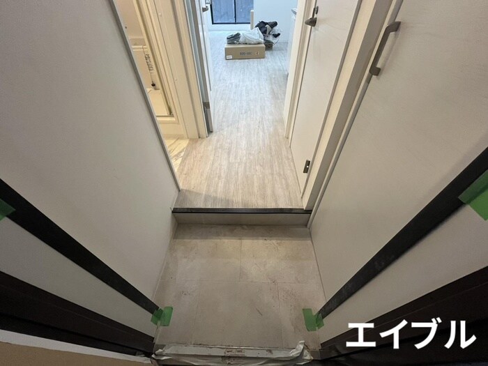 物件内観写真13　(玄関)