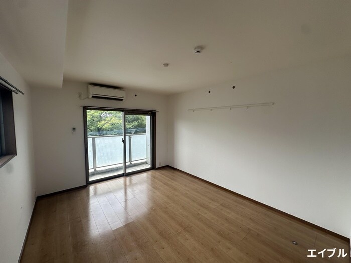 物件内観写真18　(居室)