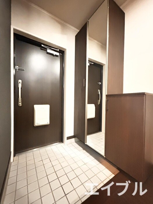 物件内観写真6　(玄関)