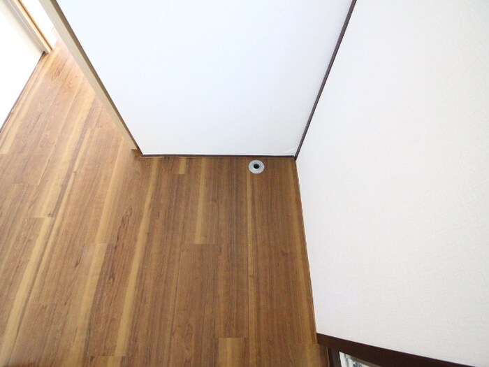 物件内観写真13　(洗濯機置場)