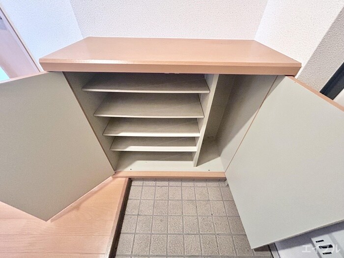 物件内観写真16　(靴箱)