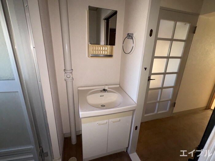 物件内観写真13　(洗面)