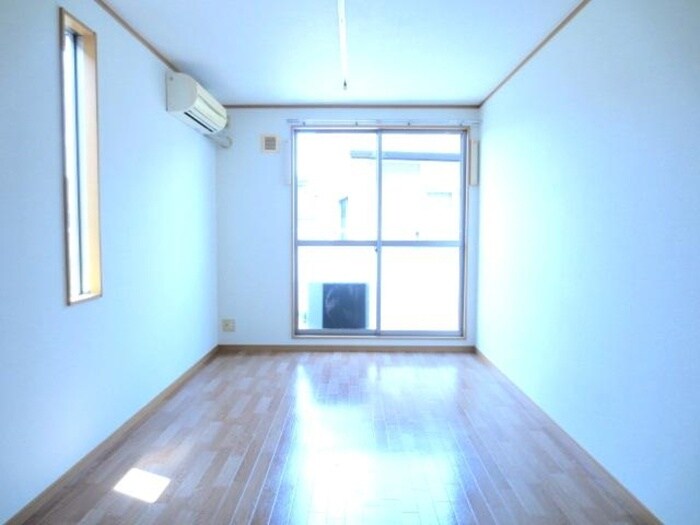 物件内観写真6　(居室)