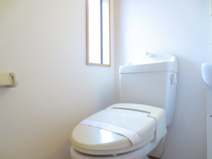 物件内観写真12　(トイレ)