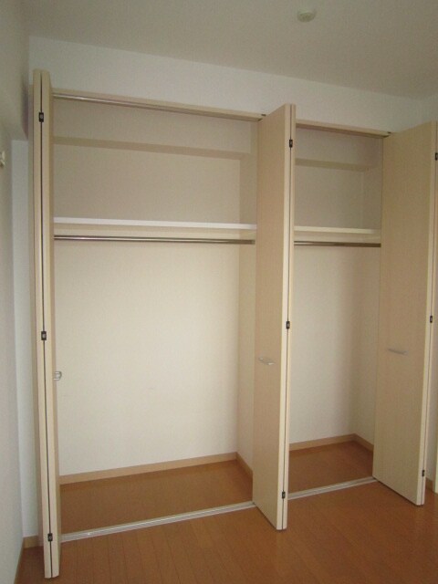 物件内観写真9　(収納)