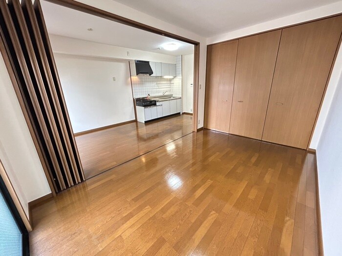 物件内観写真8　(居室)