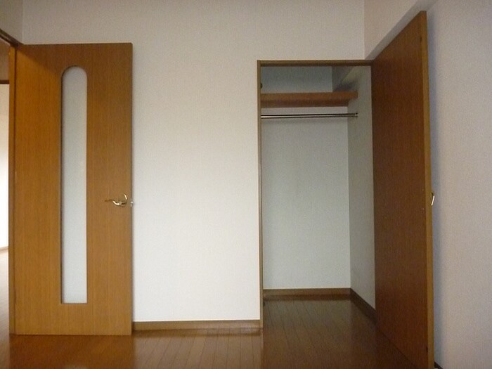 物件内観写真11　(収納)