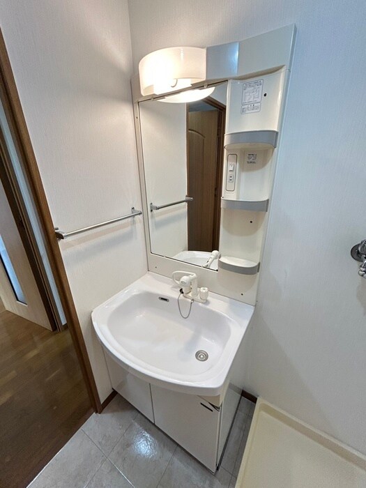 物件内観写真12　(洗面)