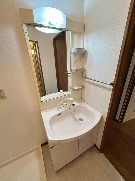 物件内観写真12　(洗面)