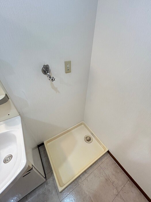 物件内観写真20　(洗濯機置場)