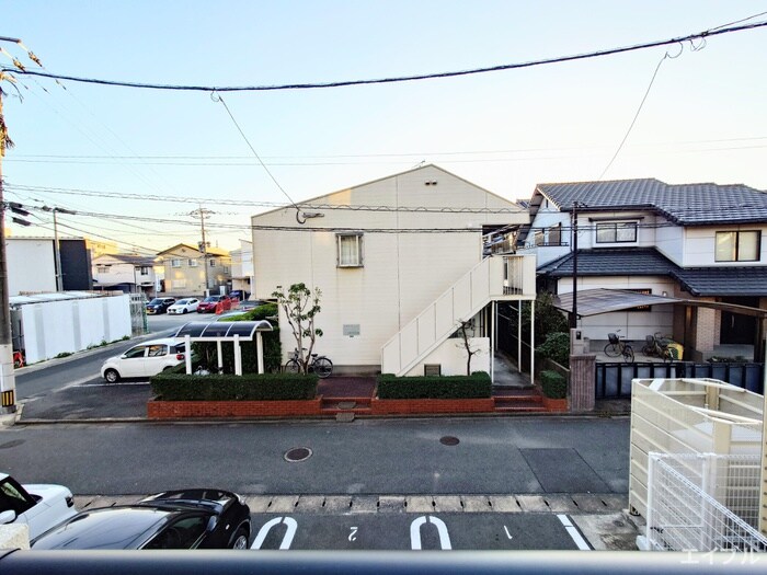 物件内観写真22　(室内からの展望)