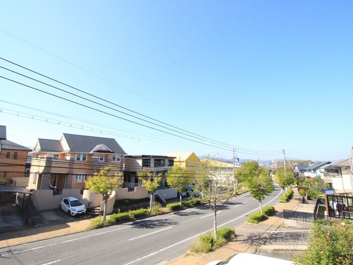 物件内観写真13　(室内からの展望)