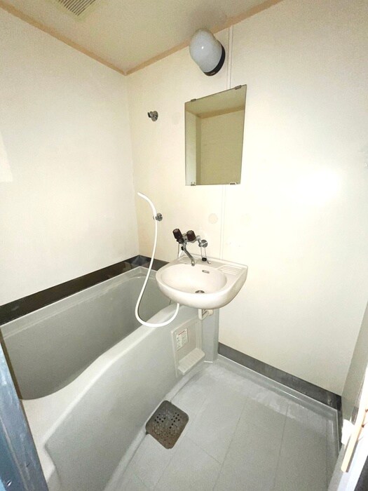 物件内観写真12　(バス／シャワールーム等)